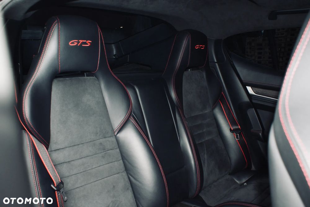 Porsche Panamera GTS - 25