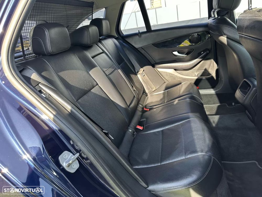 Mercedes-Benz C 180 d Avantgarde - 30