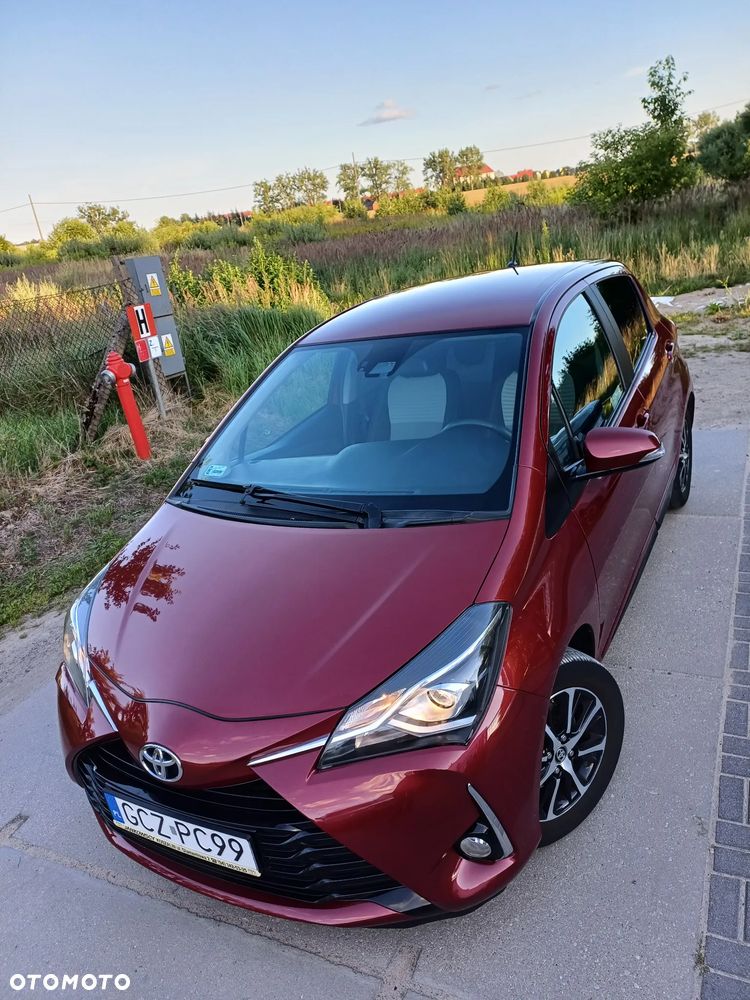 Toyota Yaris 1.5 Premium - 9