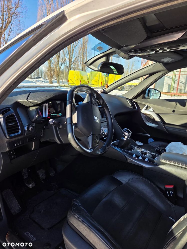 Citroën DS5 2.0 HDi SoChic - 28