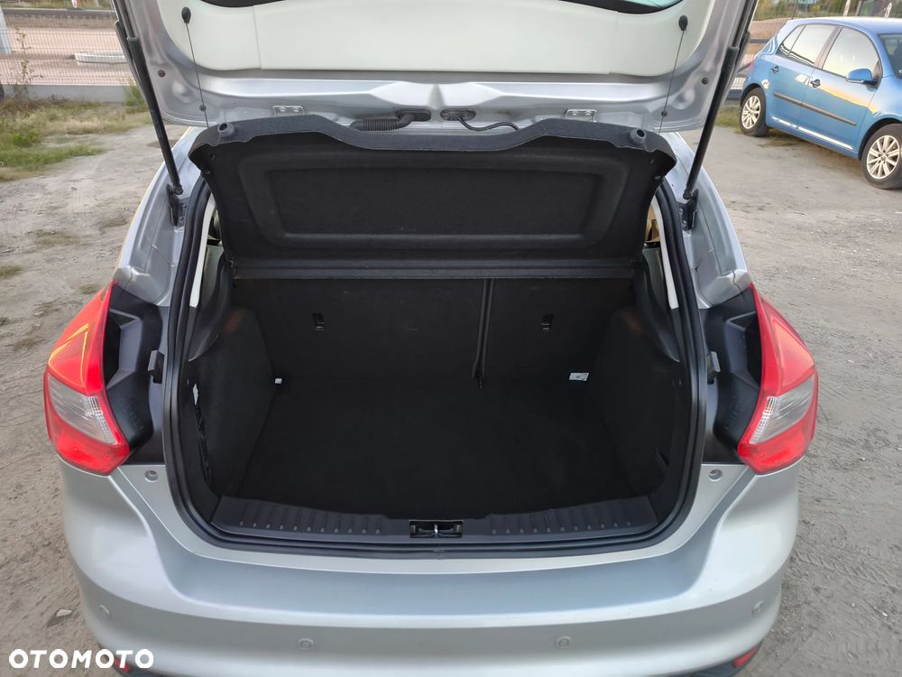 Ford Focus - 22