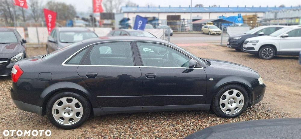 Audi A4 Limousine - 5