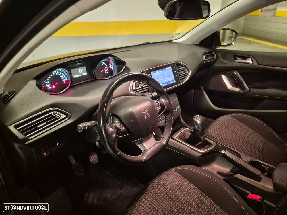 Peugeot 308 SW 1.6 BlueHDi Style - 27