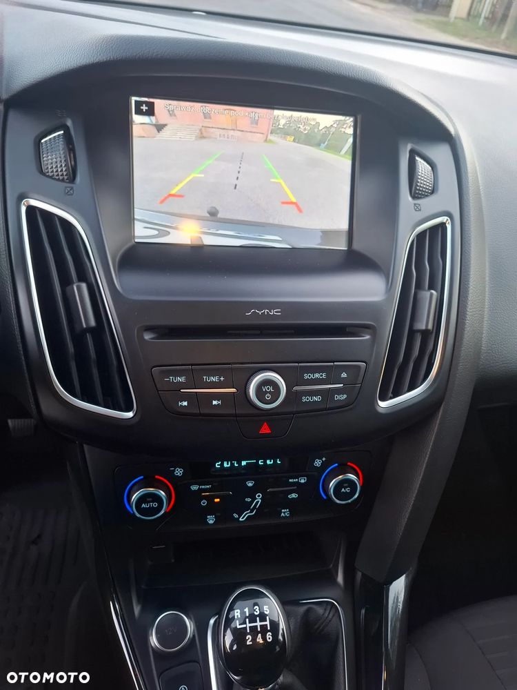 Ford Focus 2.0 TDCi Titanium ASS - 9