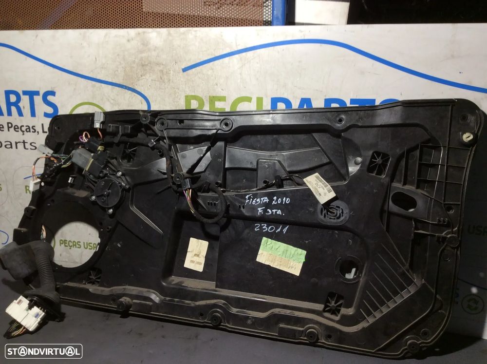 Elevador frente direito Ford Fiesta 2010 - 1