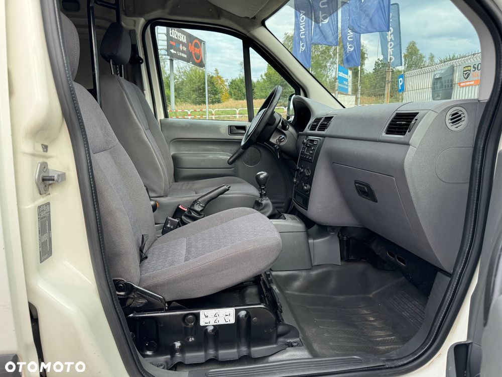 Ford Transit Connect - 16