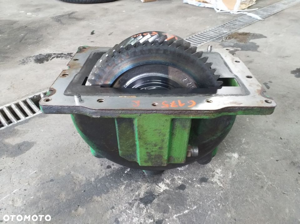 PRZYSTAWKA NAPĘDU PRZEDNIEGO JOHN DEERE 6175R Z 57 - 5
