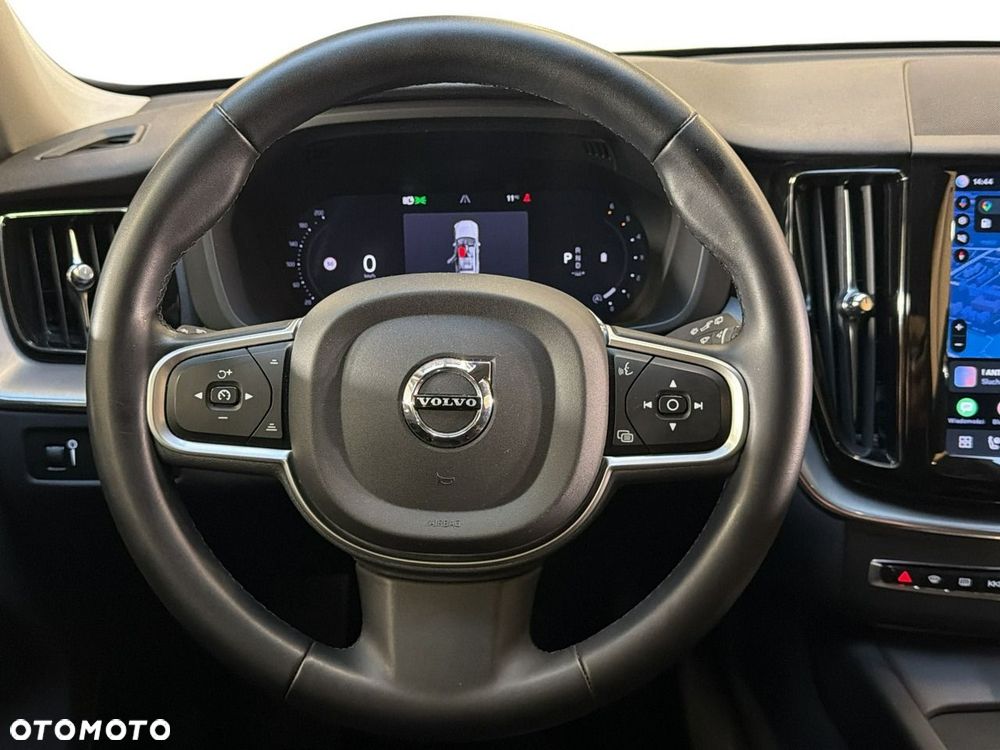 Volvo XC 60 B4 D AWD Momentum Pro - 14