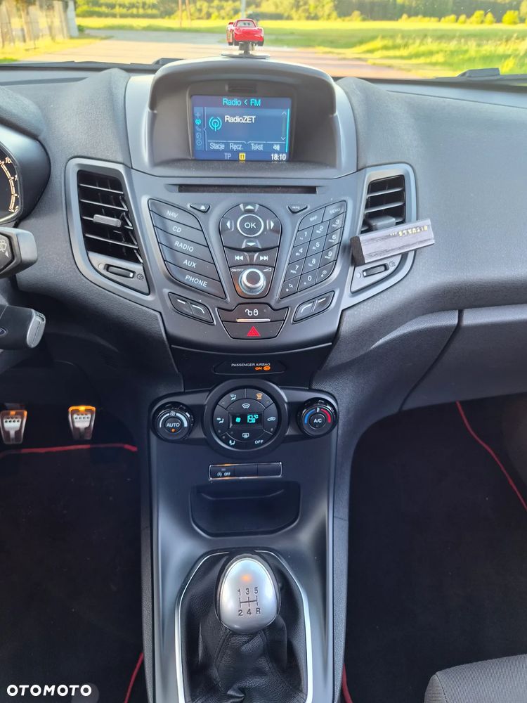 Ford Fiesta 1.0 EcoBoost ST-Line - 35