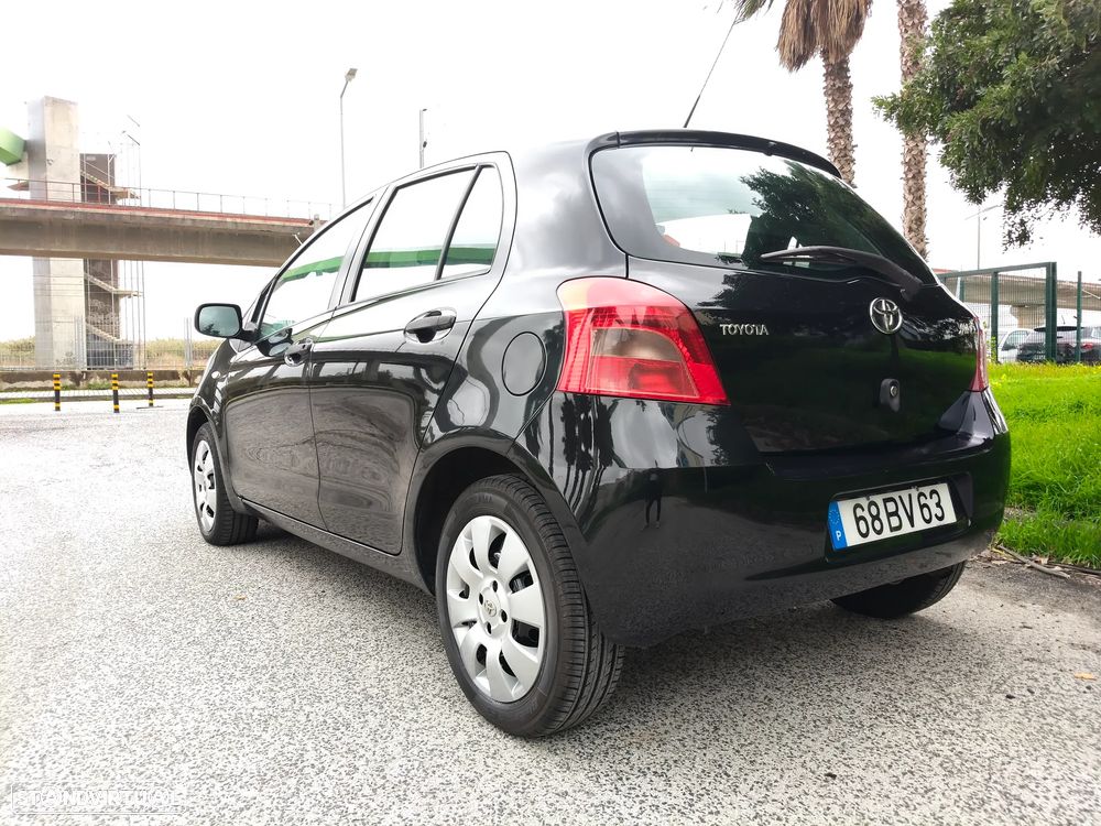 Toyota Yaris 1.0 VVT-i AC - 6