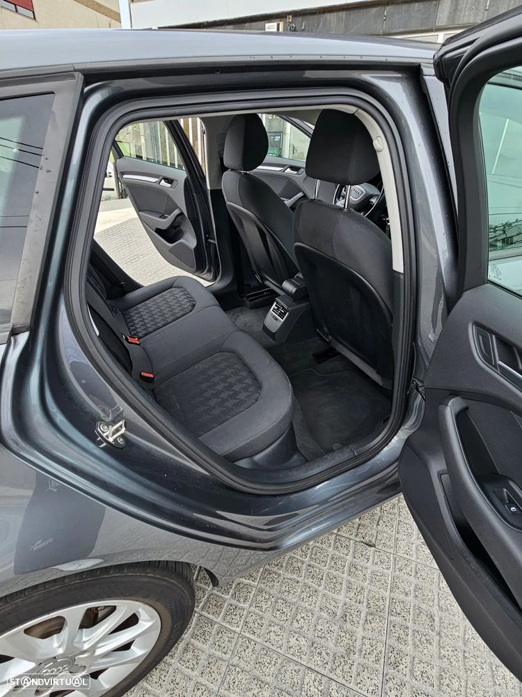 Audi A3 Sportback 1.6 TDI Attraction - 10