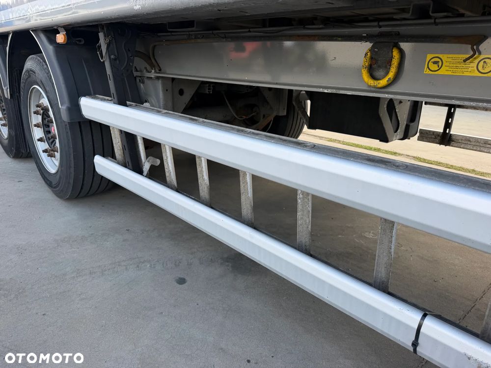 Stas Ruchoma podłoga 94m3 Podłoga 10 mm 2018 rok - 8