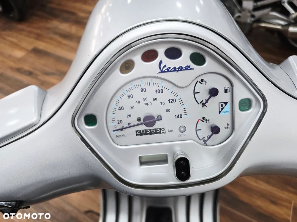 Piaggio Carnaby - 14