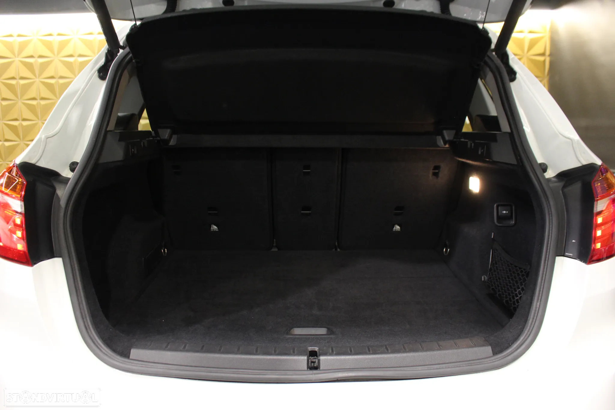 BMW 216 Active Tourer d Advantage - 21
