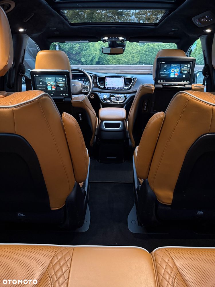 Chrysler Pacifica - 7