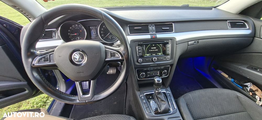 Skoda Superb 2.0 TDI DSG Comfort - 5