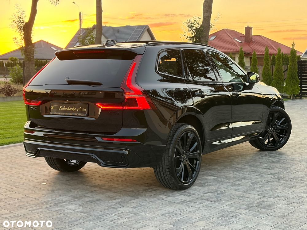 Volvo XC 60 B5 B AWD Ultra Black Edition - 16