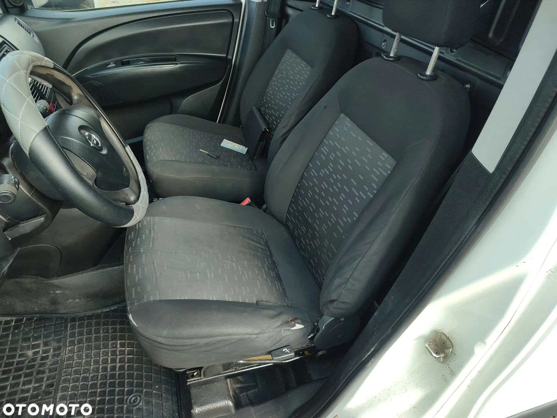 Opel Combo - 11