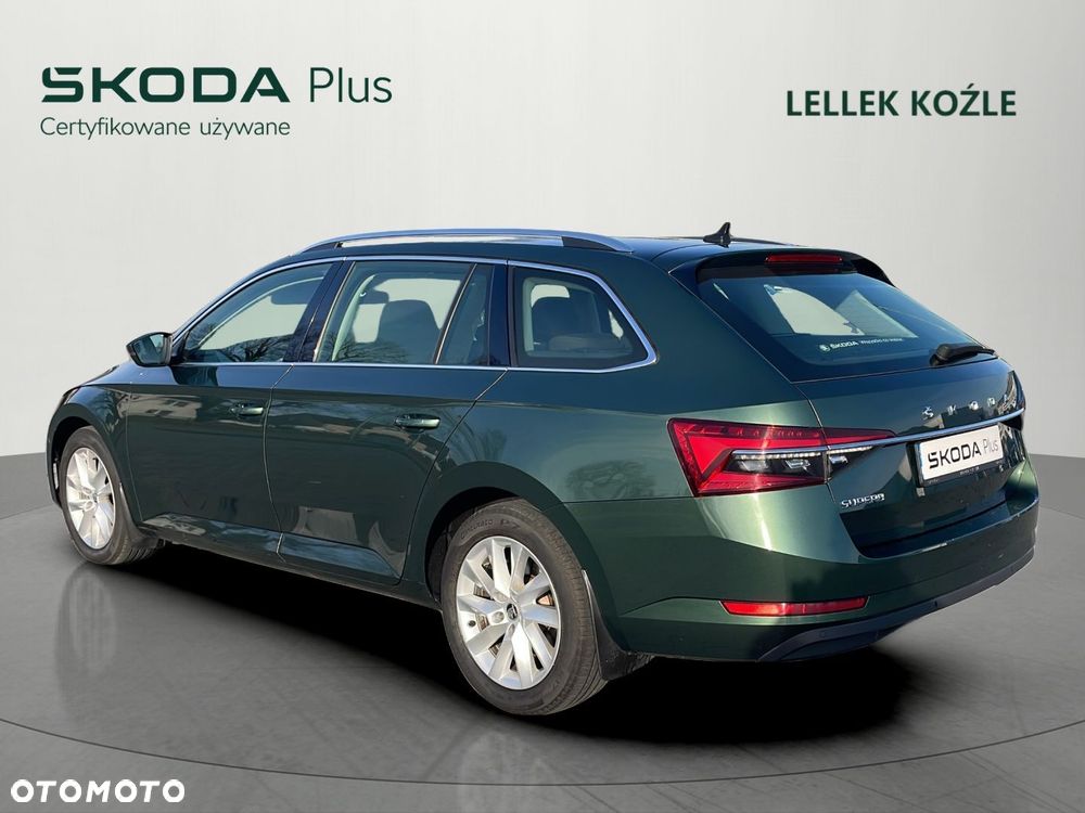 Skoda Superb 2.0 TDI DSG Ambition - 6