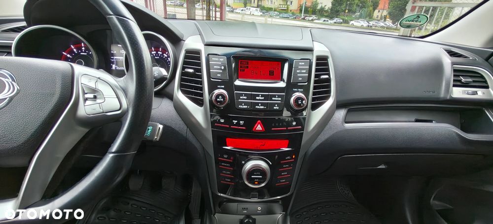 SsangYong/KGM Tivoli e-XGi 160 2WD Sapphire - 30