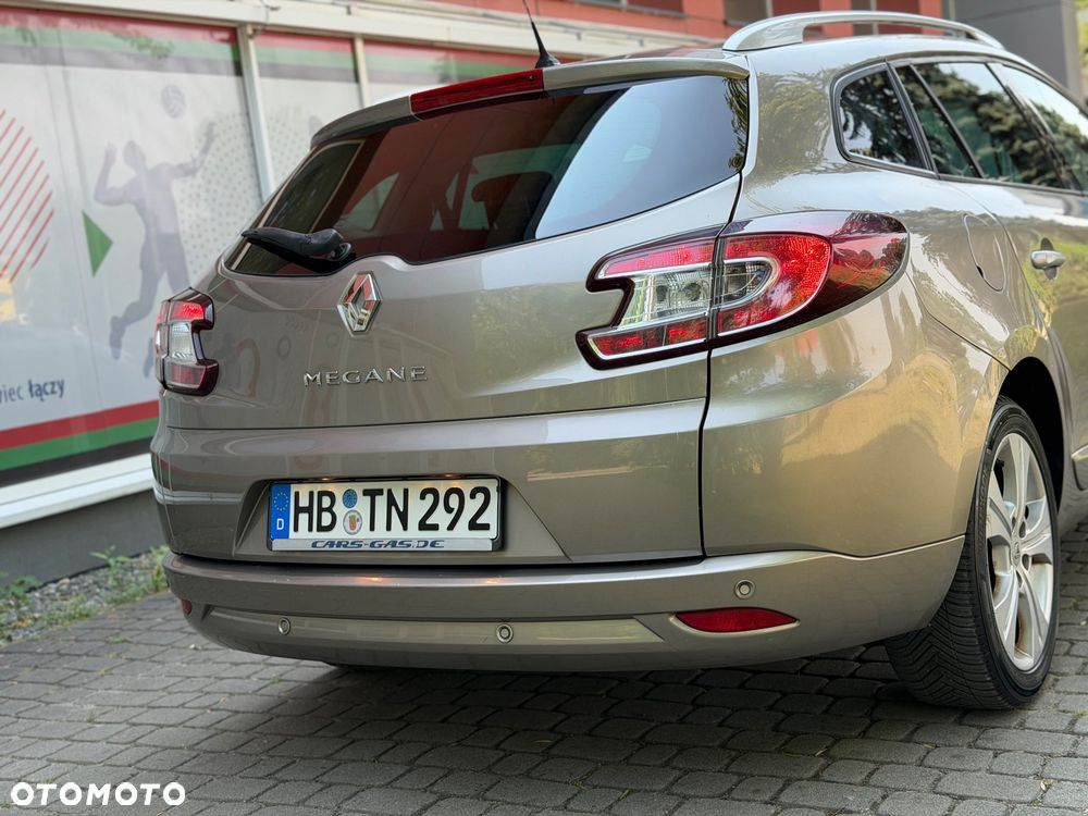 Renault Megane 2.0 140 CVT Luxe - 16