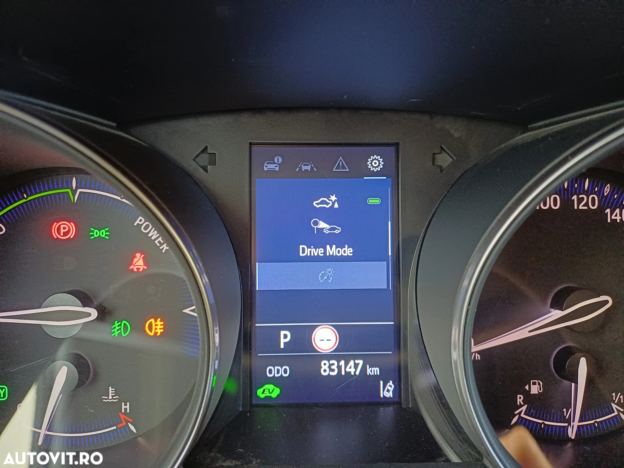 Toyota C-HR 2.0 HSD 184 CP 4x2 CVT Classy Bi-Tone - 17