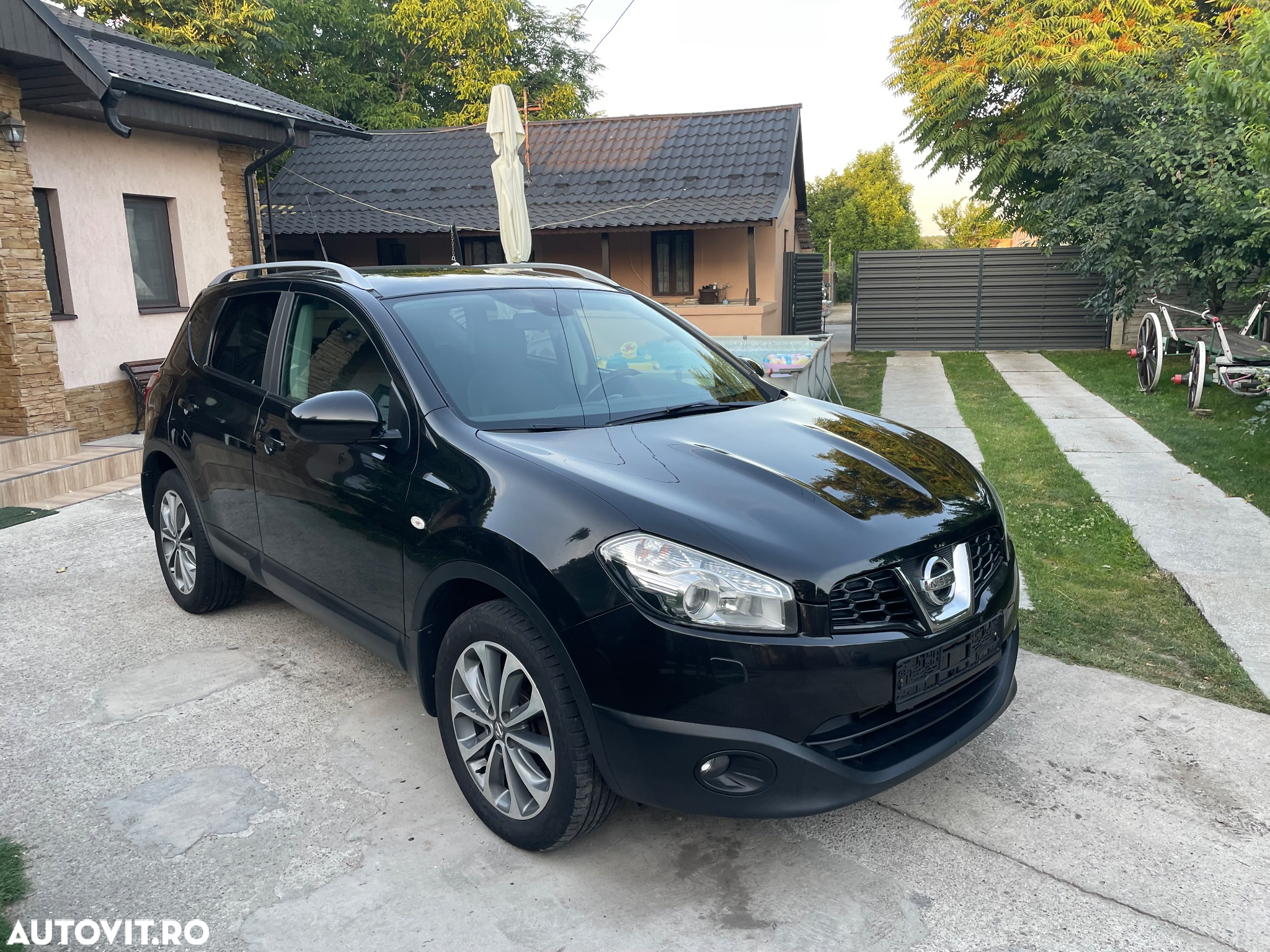Nissan Qashqai - 2