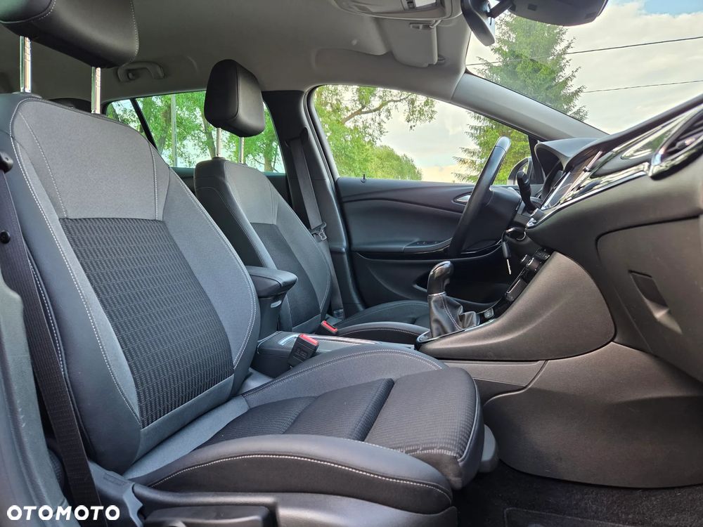 Opel Astra 1.5 D Start/Stop Business Elegance - 9