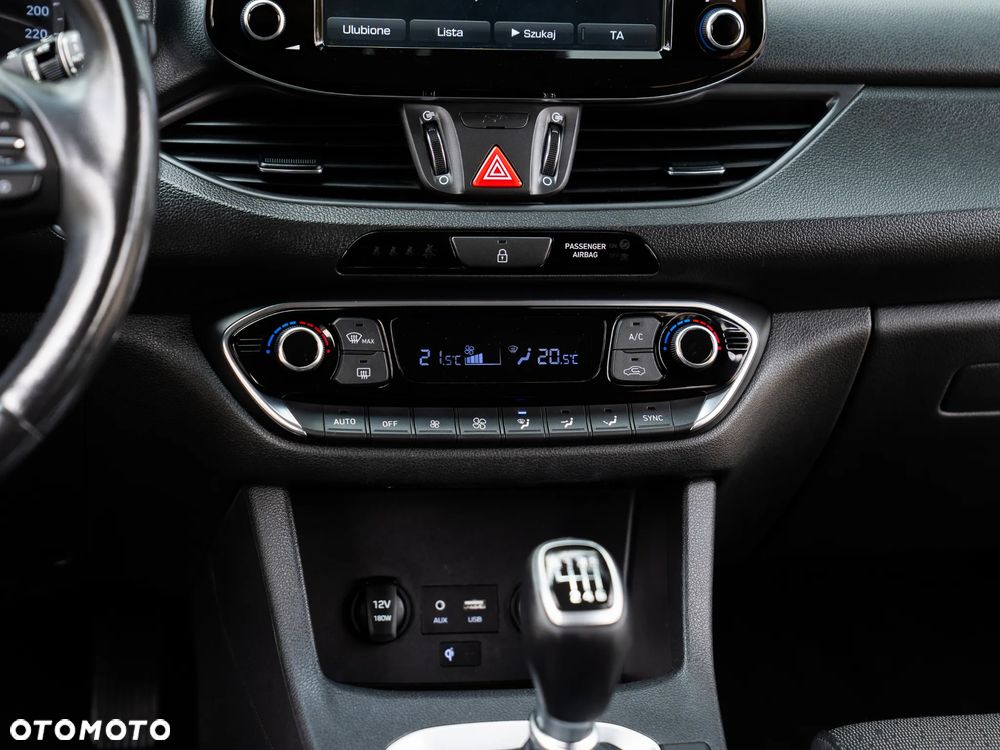 Hyundai i30 1.4 T-GDI Premium - 35