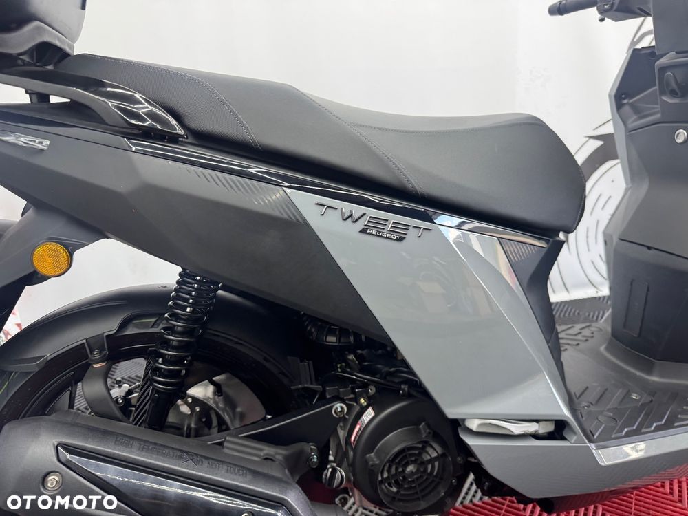 Peugeot Tweet - 32