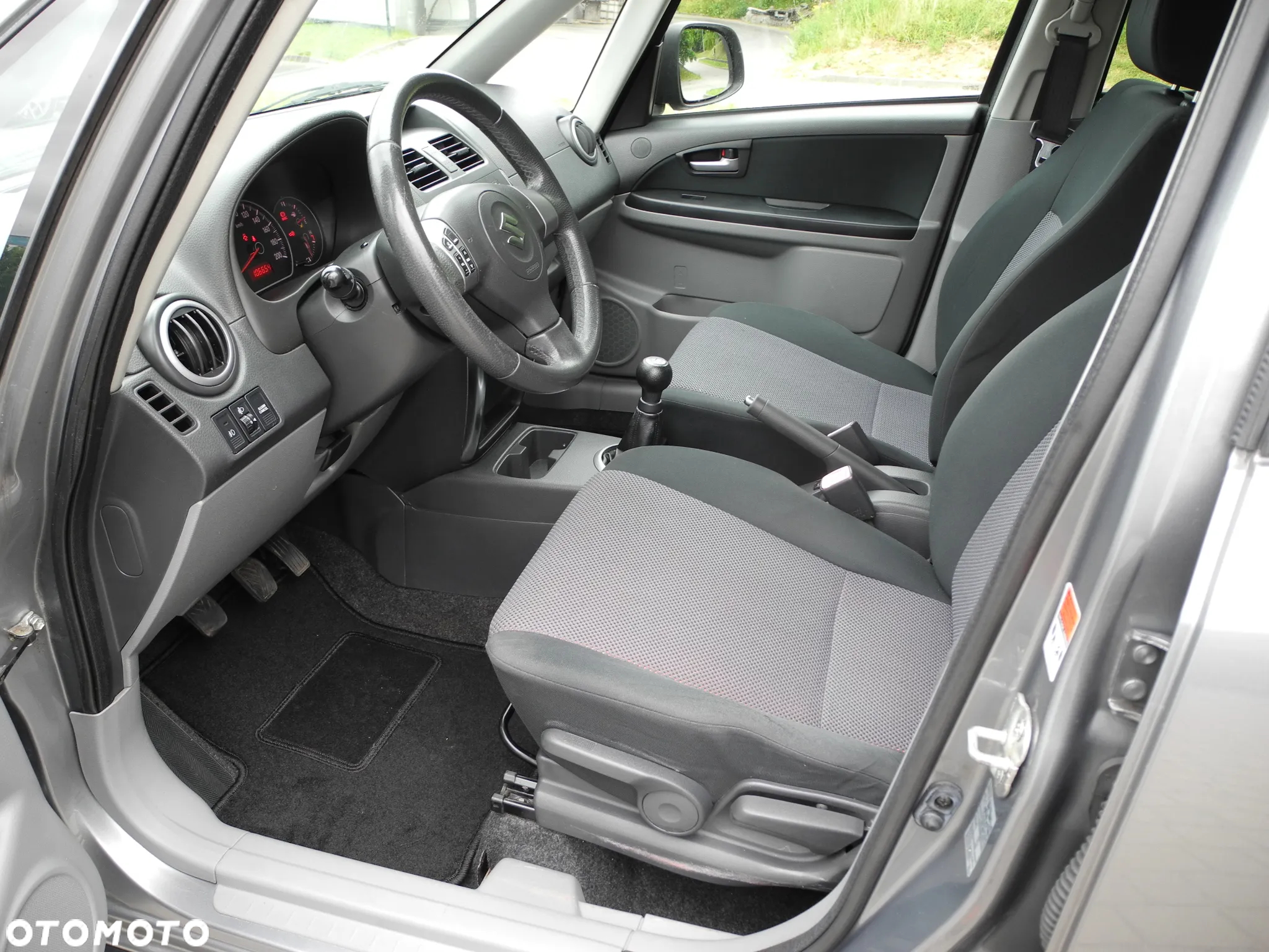 Suzuki SX4 - 12