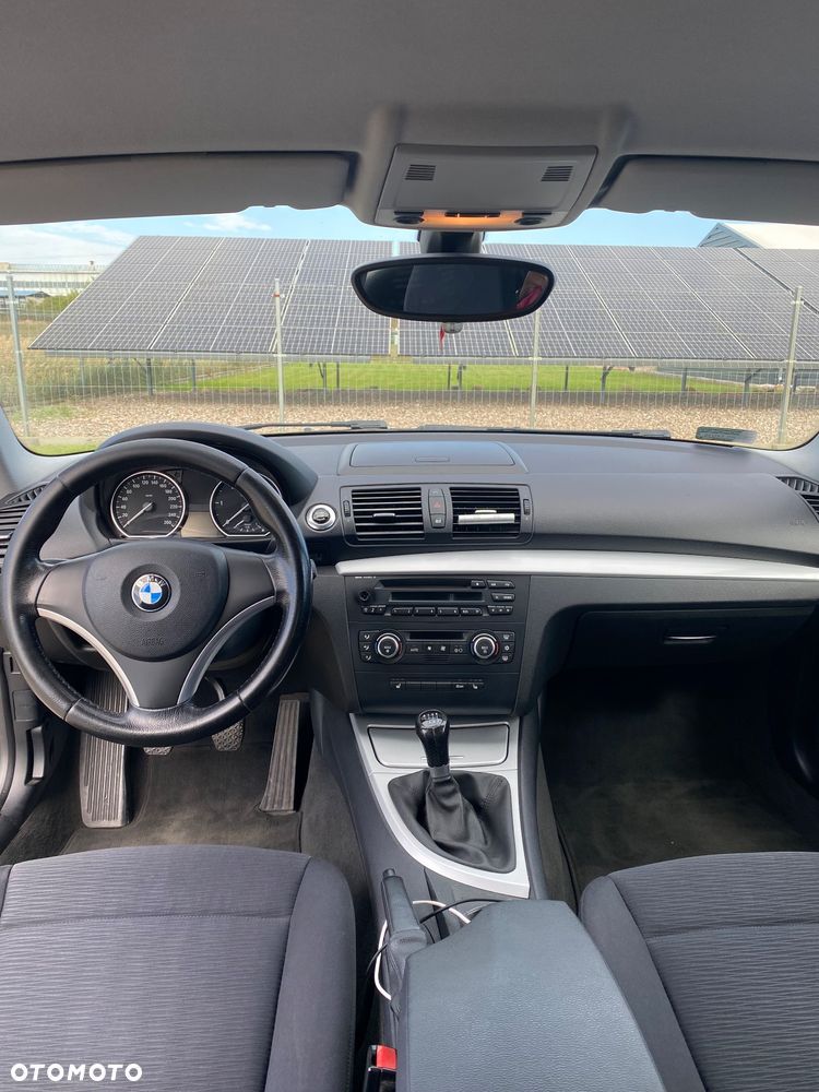 BMW Seria 1 120d - 12