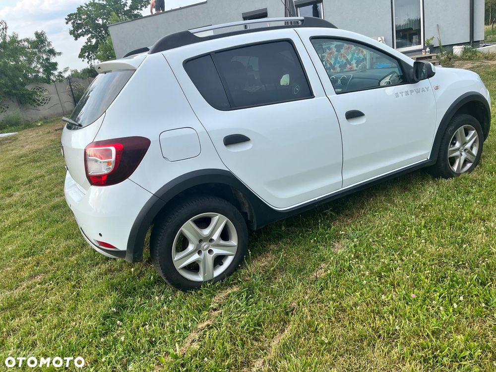 Dacia Sandero Stepway 0.9 TCe Laureate S&S EU6 - 13