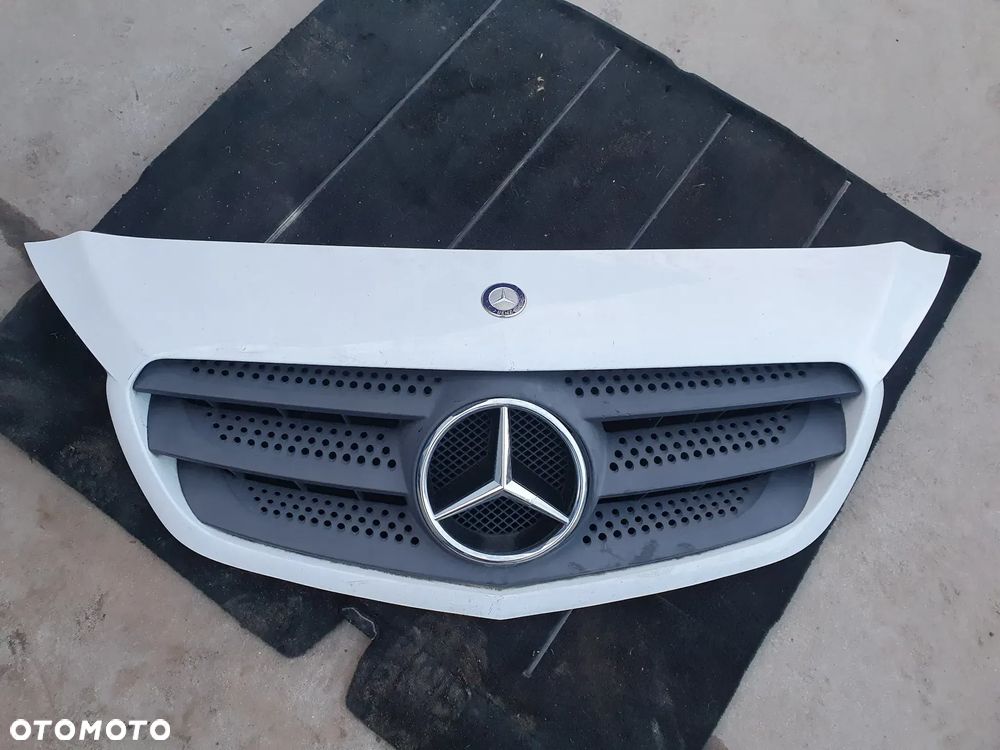 ATRAPA GRILL MERCEDES CITAN W415 KOD LAKIERU 9147