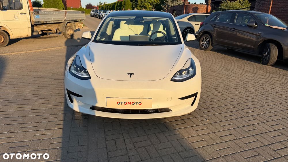 Tesla Model 3 Long Range RWD Premium - 3