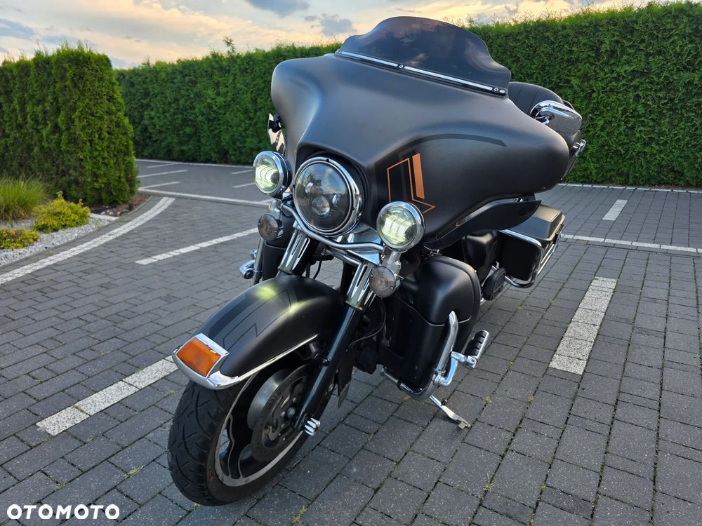 Harley-Davidson FLHTCU Ultra - 18
