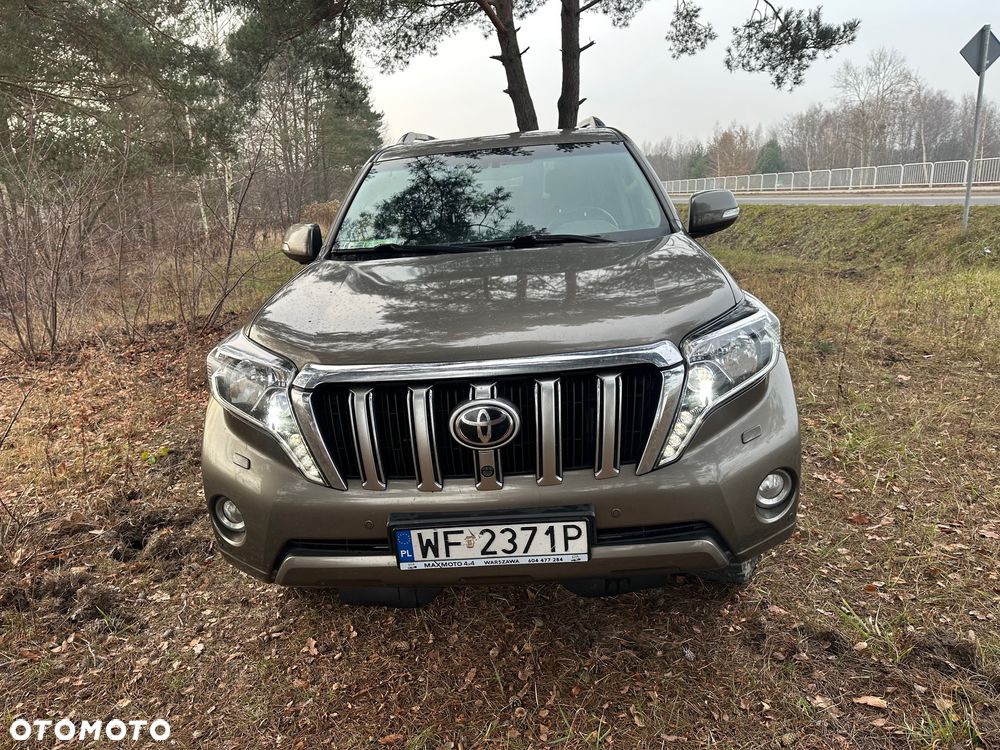 Toyota Land Cruiser - 2