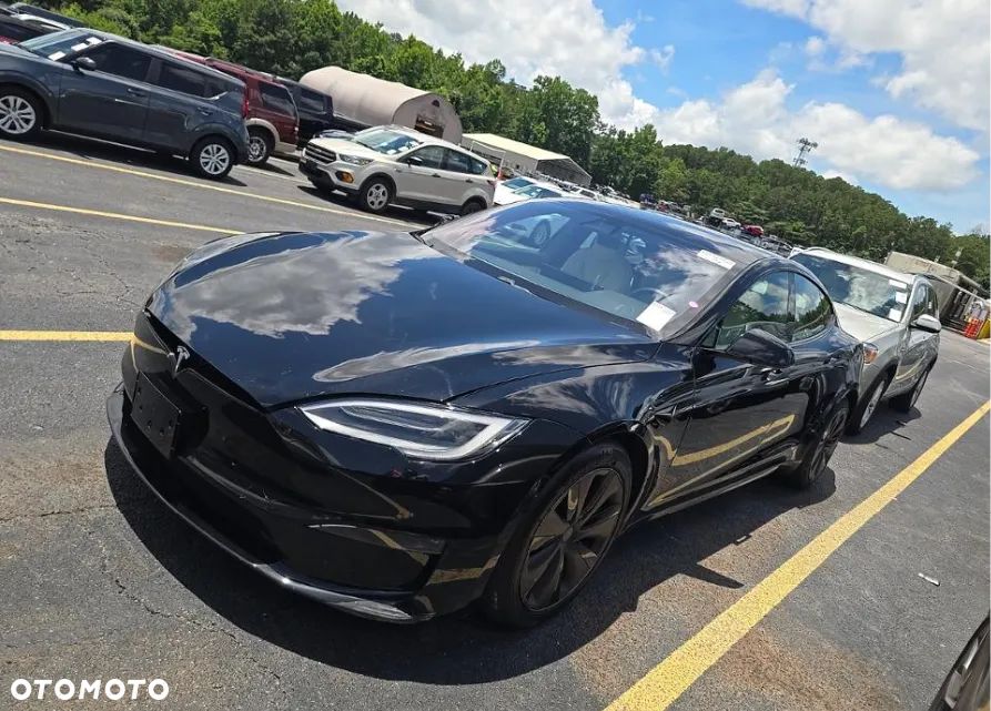Tesla Model S AWD - 1
