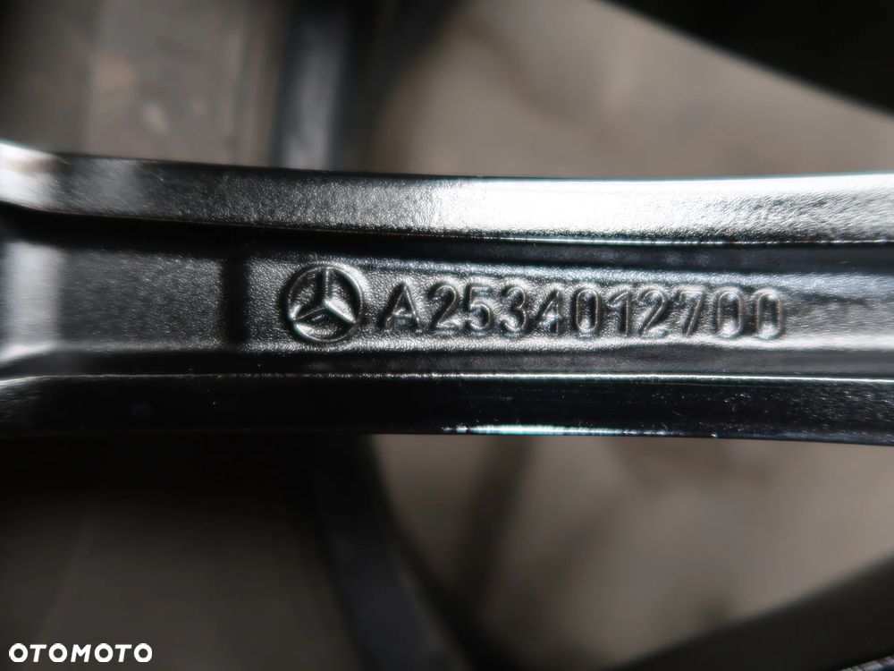 W1 Felga Mercedes GLC A2534012700 9,5x20et22 - 5