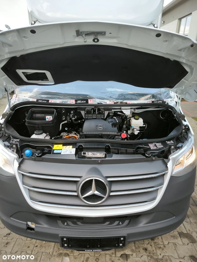 Mercedes-Benz Sprinter 317 2.0 - 12