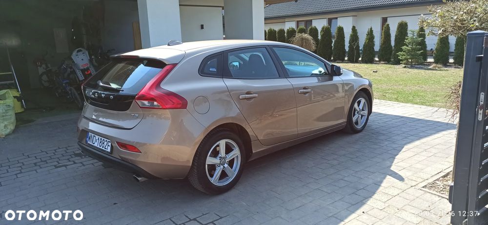 Volvo V40 T3 Base - 8