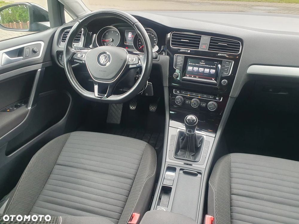 Volkswagen Golf 1.6 TDI BlueMotion Technology Cup - 10
