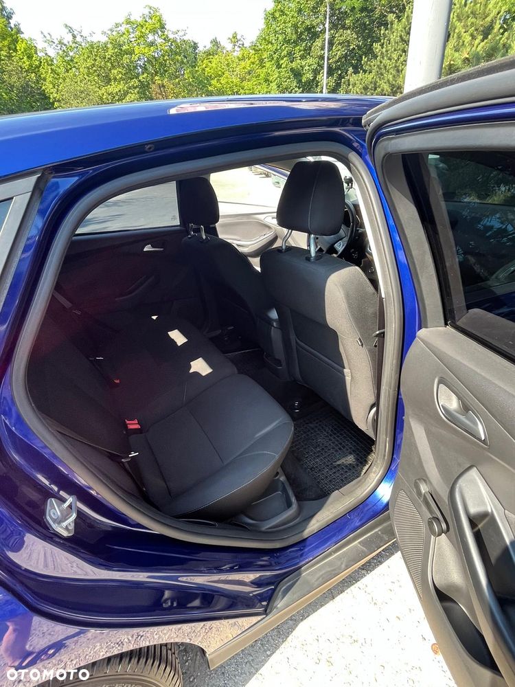 Ford Focus 1.6 Trend - 10