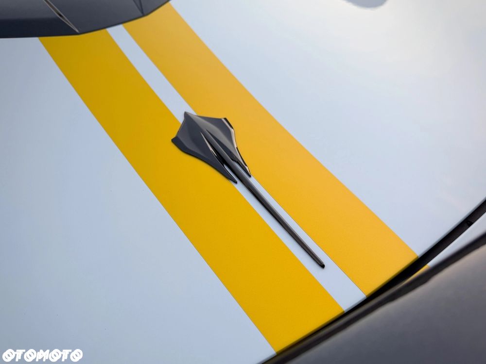 Chevrolet Corvette - 15