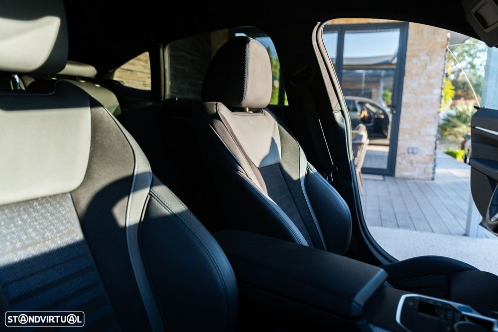 BMW i4 eDrive40 Desportiva M - 13