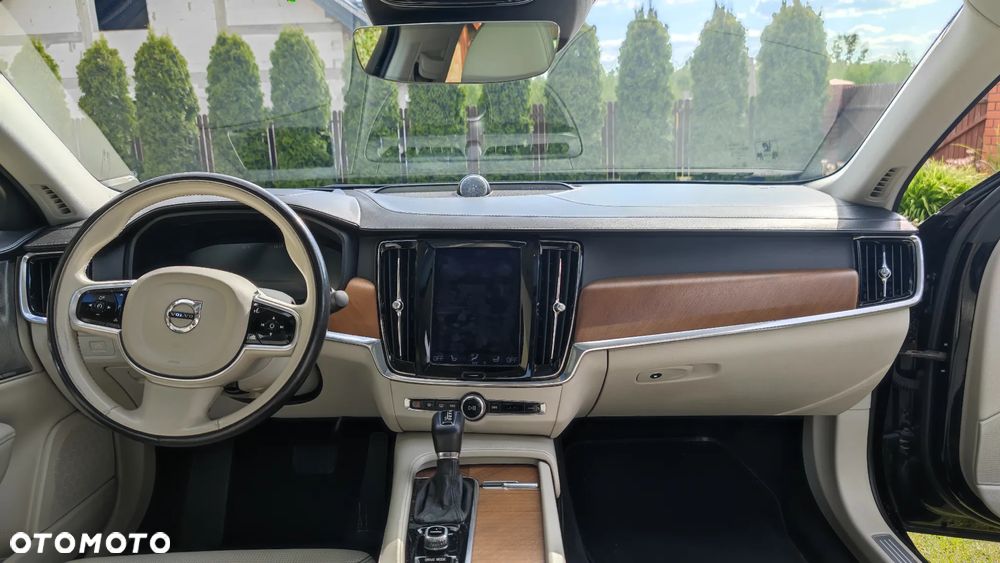 Volvo S90 D4 Inscription - 32