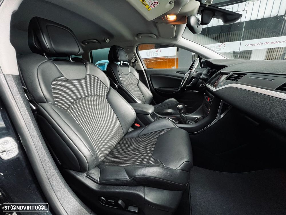 Citroën C5 Tourer 2.0 BlueHDi Exclusive - 25