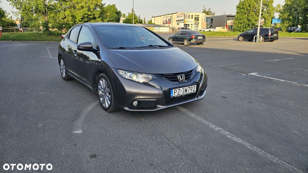 Honda Civic 1.6 i-DTEC Executive Navi - 1