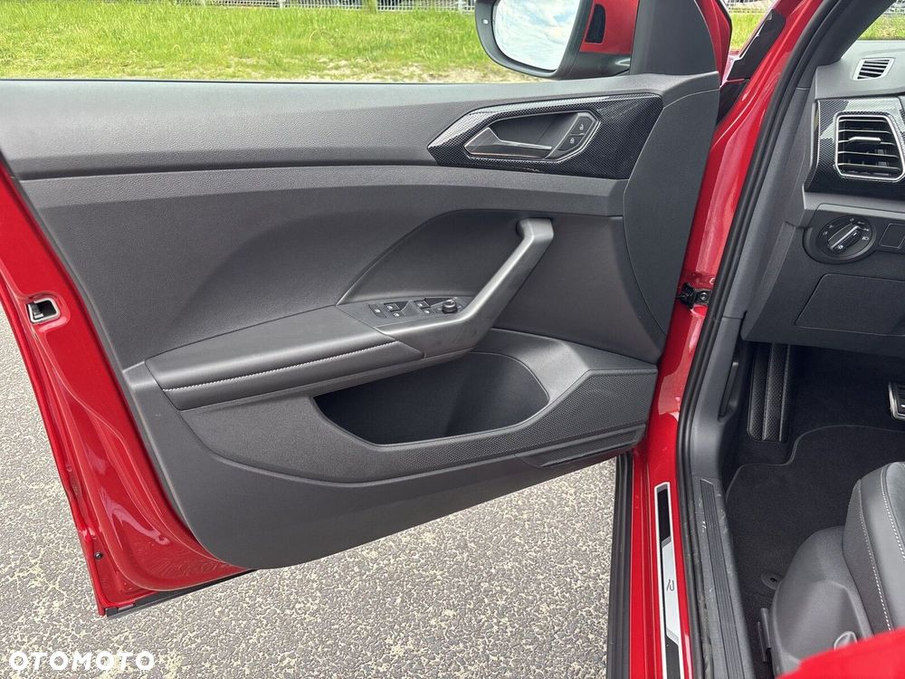 Volkswagen T-Cross - 11