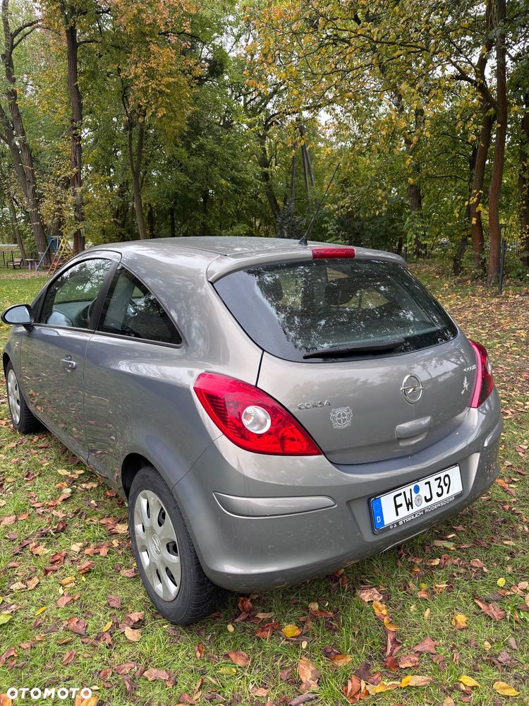 Opel Corsa 2014 photo 4